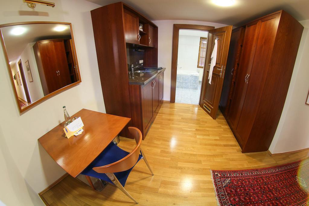 Hotel Rezidence Lundborg Prag Zimmer foto